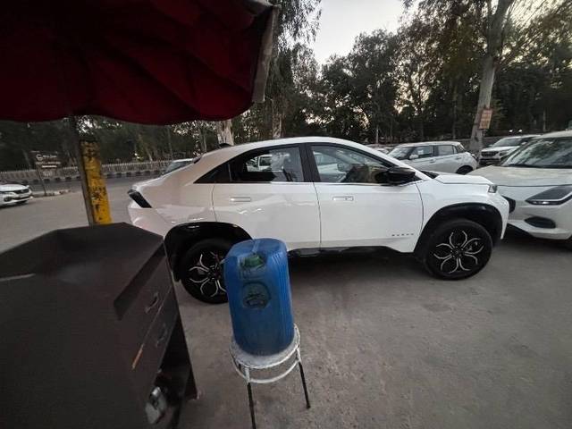 https://images10.gaadi.com/usedcar_image/4616767/original/processed_f396b926-d1c3-414e-a64e-bf61d6e30dce.jpeg?imwidth=6401