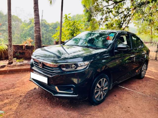 https://images10.gaadi.com/usedcar_image/4616888/original/processed_e891c940-bb49-483d-8bd0-ce0c04925dd0.jpg?imwidth=6400