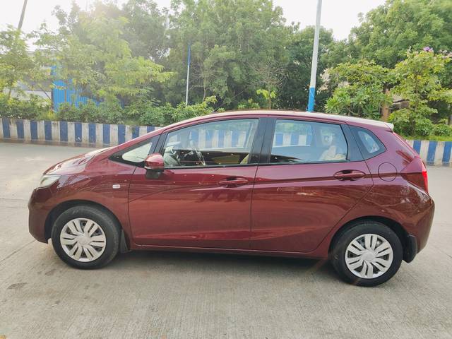 https://images10.gaadi.com/usedcar_image/4616898/original/95553a4ff89fcf39cf6bf6afaec6a4be.jpg?imwidth=6402