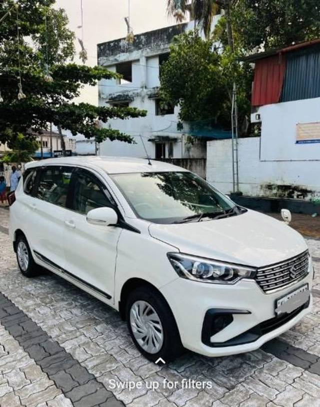 https://images10.gaadi.com/usedcar_image/4616922/original/processed_cede9716-8fe7-441a-867c-a6b9cbd27705.jpeg?imwidth=6400