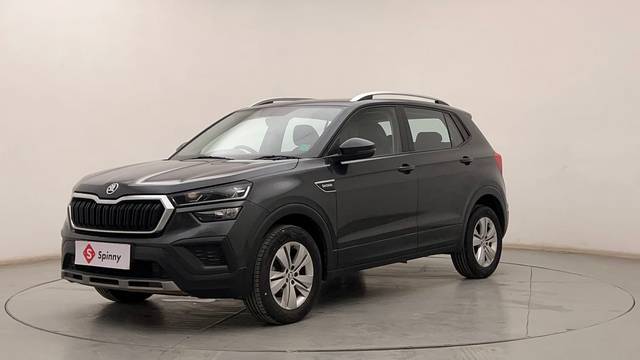 https://images10.gaadi.com/usedcar_image/4616936/original/2d5ae9bfe8ffdb34fdd43b3b8fb153ec.JPG?imwidth=6400
