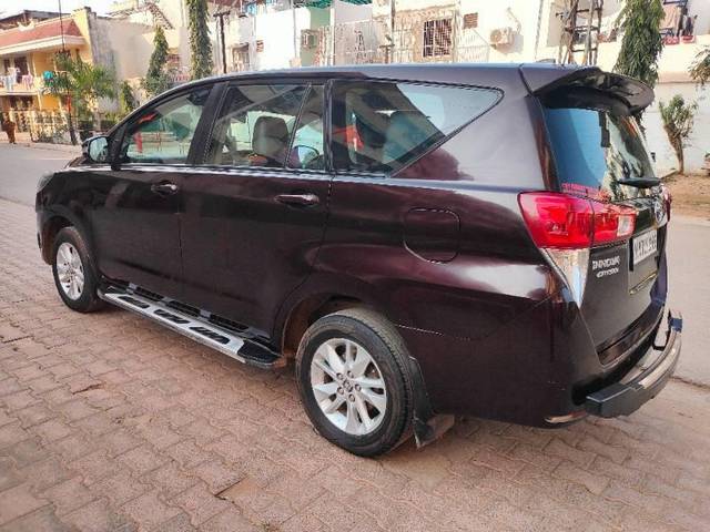 https://images10.gaadi.com/usedcar_image/4616947/original/processed_b24af9eb-4609-48a9-a3e7-ad20eb03075d.jpg?imwidth=6402
