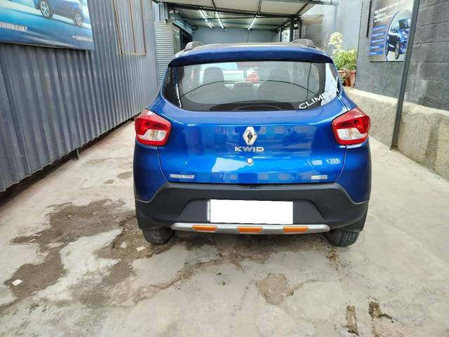 https://images10.gaadi.com/usedcar_image/4616968/original/processed_3fed5665af8fdb78091ac94c0fe68e8a.jpg?imwidth=6401