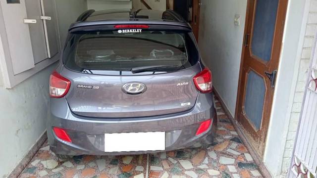 https://images10.gaadi.com/usedcar_image/4616986/original/processed_04e69b68-c387-475f-a510-4e68bd6cc706.jpg?imwidth=6400