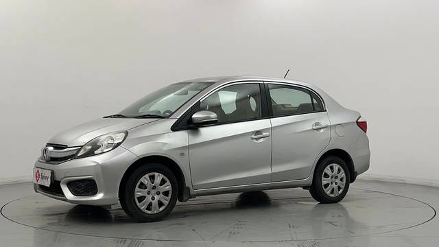 https://images10.gaadi.com/usedcar_image/4616999/original/437c76778b7d3809a3871a37a7210118.JPG?imwidth=6400