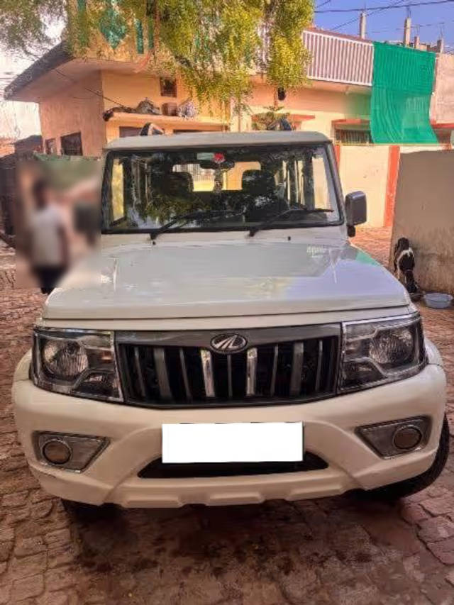 https://images10.gaadi.com/usedcar_image/4617000/original/abd16ee6-b146-4f46-8222-1d349245b0e7.png?imwidth=6402