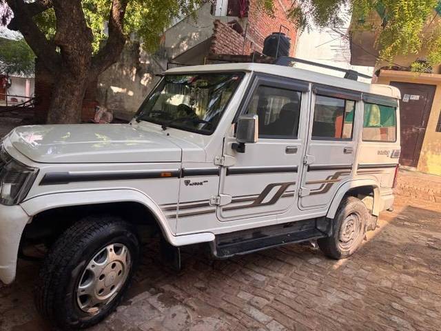 https://images10.gaadi.com/usedcar_image/4617000/original/processed_c2e0db6c-62a1-4d88-a190-20333d59acb0.jpeg?imwidth=6400