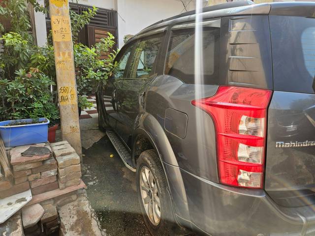https://images10.gaadi.com/usedcar_image/4617031/original/processed_249118fa-d712-478f-acc8-56c7f888b716.jpg?imwidth=6402