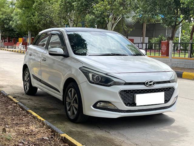 https://images10.gaadi.com/usedcar_image/4617086/original/processed_acfaae97da239c2fbc6b80198432a4e5.jpg?imwidth=6400
