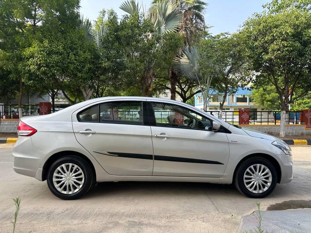 https://images10.gaadi.com/usedcar_image/4617091/original/processed_98802dcc3bce78db7486416a92fa480a.jpg?imwidth=6401
