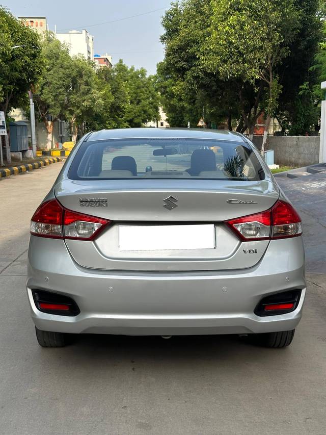 https://images10.gaadi.com/usedcar_image/4617091/original/processed_a8b1436b242884a643f16042f77d3ead.jpg?imwidth=6402