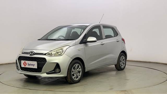 https://images10.gaadi.com/usedcar_image/4617104/original/96c1fbbf9637af9e7b607d49f40cb8e5.JPG?imwidth=6400