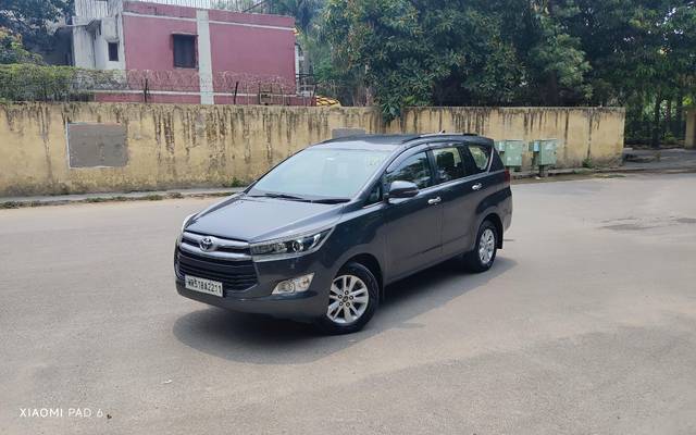 https://images10.gaadi.com/usedcar_image/4617114/original/processed_4db01fc2-c3fa-4d62-b449-7b22a08b43b6.jpg?imwidth=6400