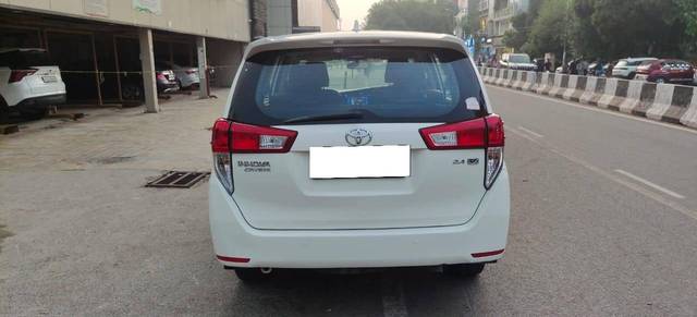 https://images10.gaadi.com/usedcar_image/4617124/original/processed_7f2d245c-b979-4c76-b092-77ead95c61f6.jpg?imwidth=6402