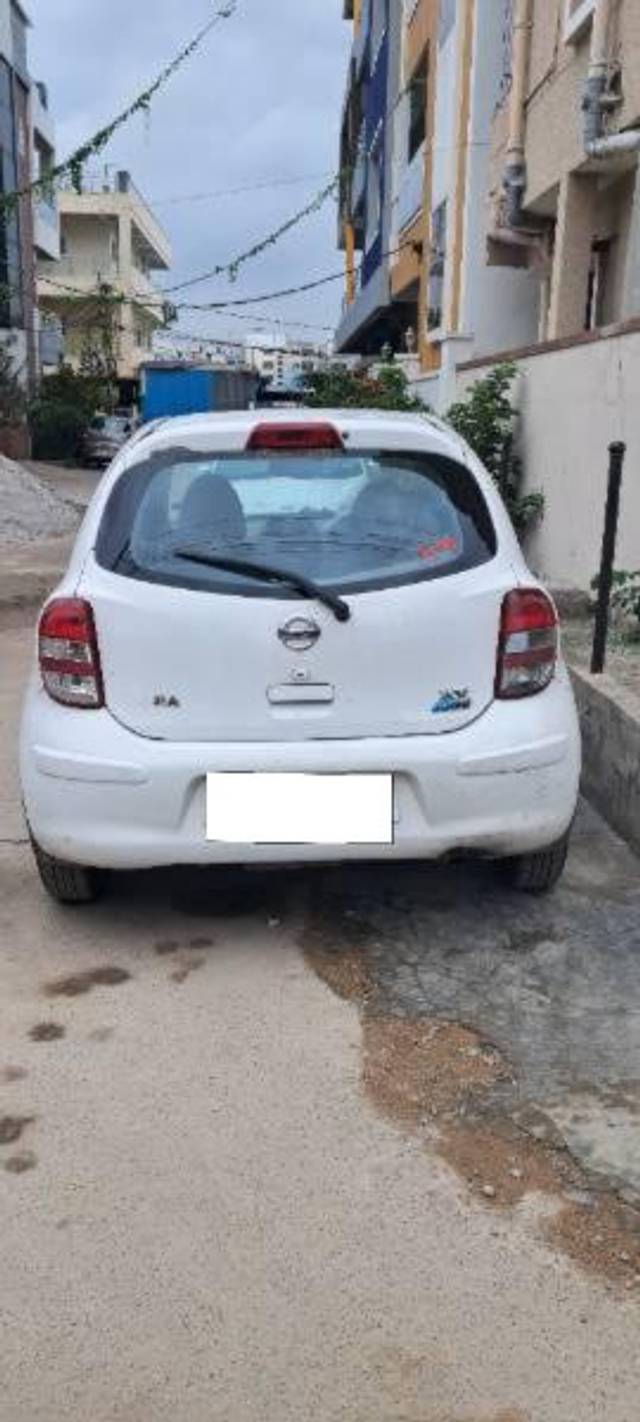 https://images10.gaadi.com/usedcar_image/4617125/original/processed_c2f12801-65c1-4a08-bb86-b043cbd1c4e7.jpg?imwidth=6401