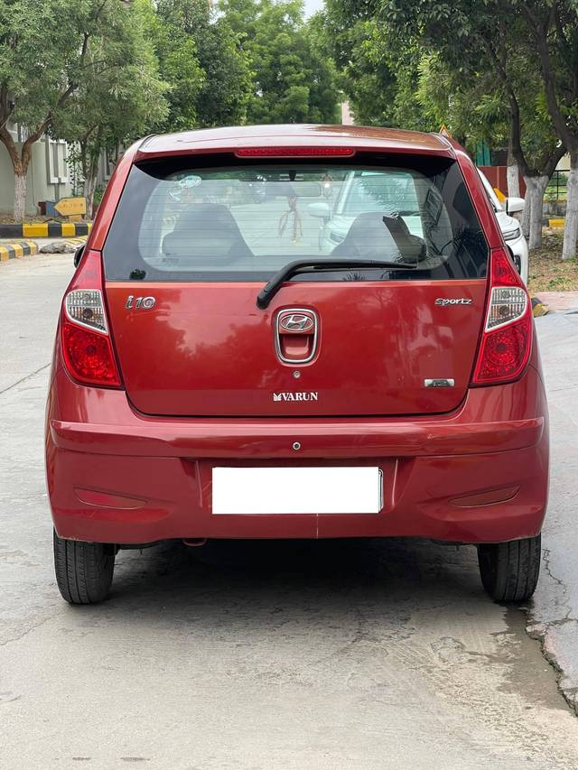 https://images10.gaadi.com/usedcar_image/4617137/original/processed_2c660fc12cea12d94c62b1078d827dec.jpg?imwidth=6402