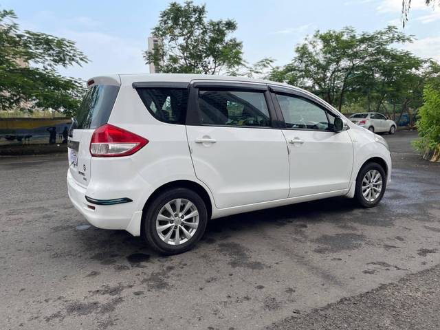https://images10.gaadi.com/usedcar_image/4617140/original/processed_968149bf9cf9bd3e5c1d60f368bb4ef7.jpg?imwidth=6402