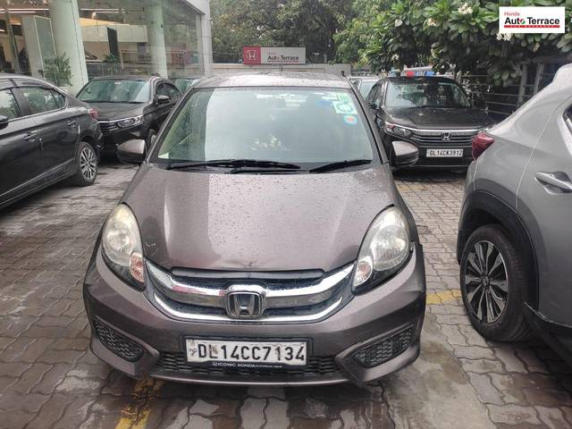 https://images10.gaadi.com/usedcar_image/4617145/original/9a7e8023922f30ae432931d6c87d338f.jpg?imwidth=6400