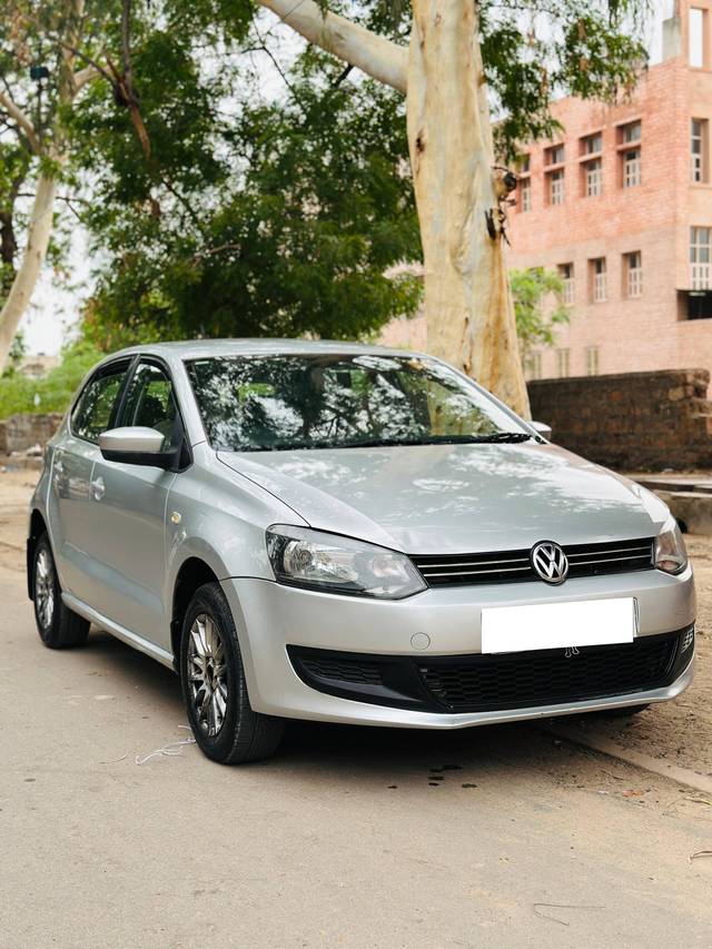 https://images10.gaadi.com/usedcar_image/4617174/original/processed_66297fbd-21fe-458e-a11e-0e94f67a2597.jpg?imwidth=6400