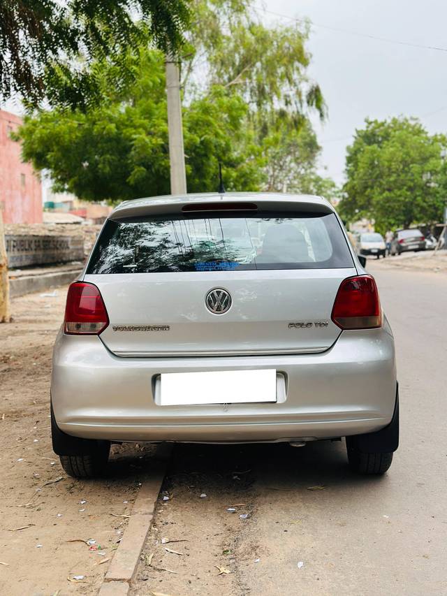 https://images10.gaadi.com/usedcar_image/4617174/original/processed_afddc2d0-5f0a-41cd-8a81-f0079fbb9fff.jpg?imwidth=6401
