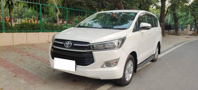 https://images10.gaadi.com/usedcar_image/4617185/original/processed_4beb993b-24ac-4fb3-82ae-d758433eafb3.jpg?imwidth=6400