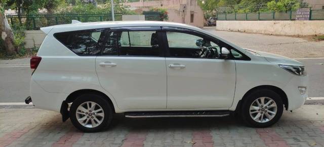 https://images10.gaadi.com/usedcar_image/4617185/original/processed_f221946e-f2f8-4e61-8b68-2c961920a335.jpg?imwidth=6401