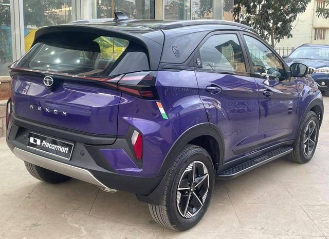 https://images10.gaadi.com/usedcar_image/4617208/original/processed_6fec0c7b6fc17f47f597926bfc45d122.jpeg?imwidth=6402