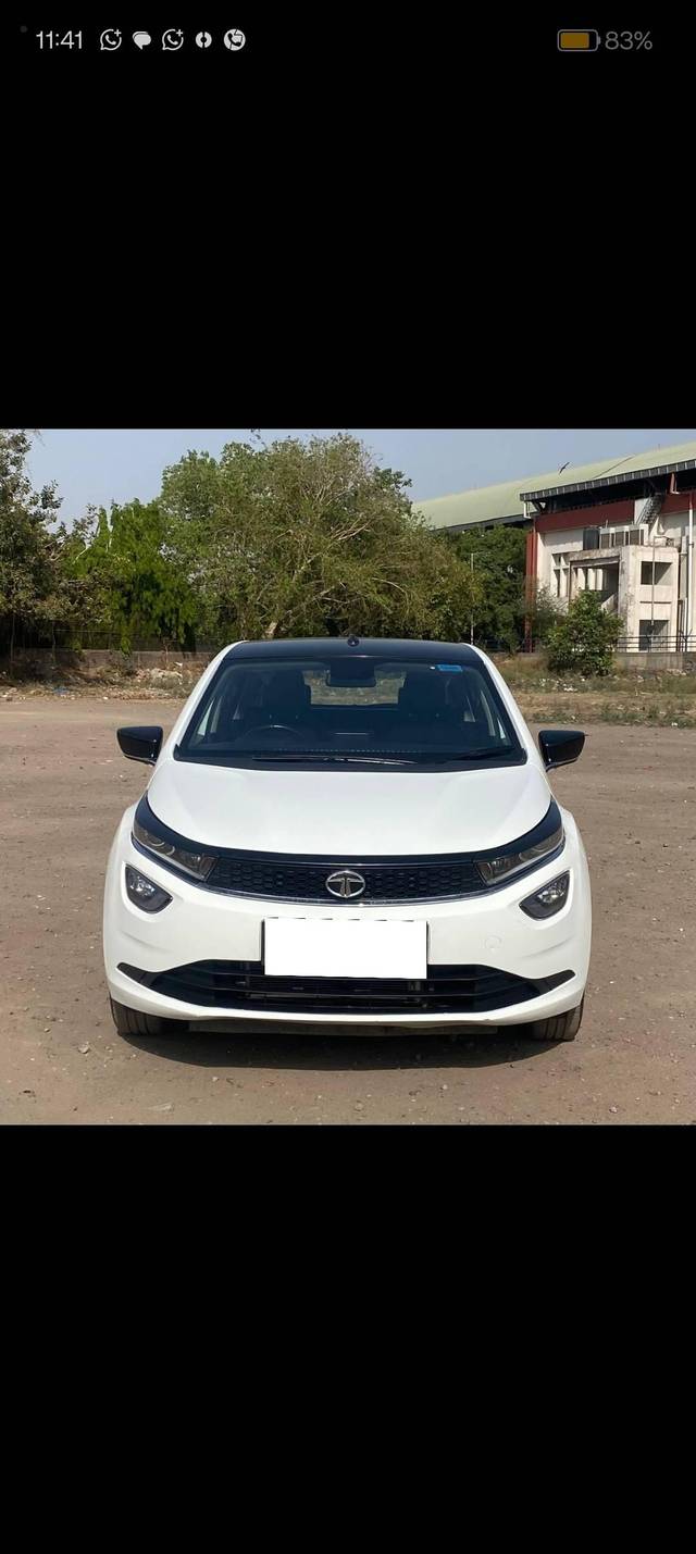 https://images10.gaadi.com/usedcar_image/4617232/original/processed_5da59af9de92f983669603c9a3ea74c9.jpg?imwidth=6401