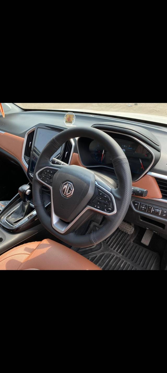 https://images10.gaadi.com/usedcar_image/4617248/original/fcf6f06742edccc35f60295db6af69ef.jpg?imwidth=6402