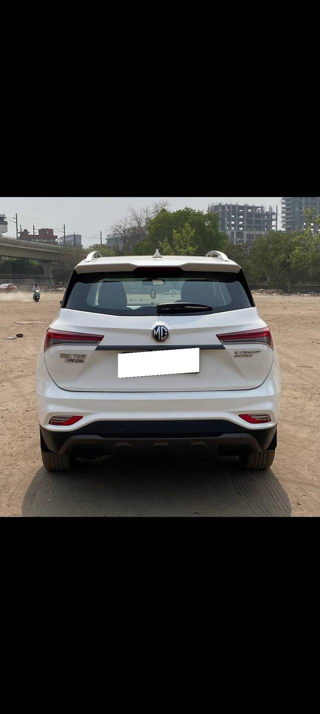 https://images10.gaadi.com/usedcar_image/4617248/original/processed_8c7b77f632d7313e30f71c28e5a9cb36.jpg?imwidth=6401