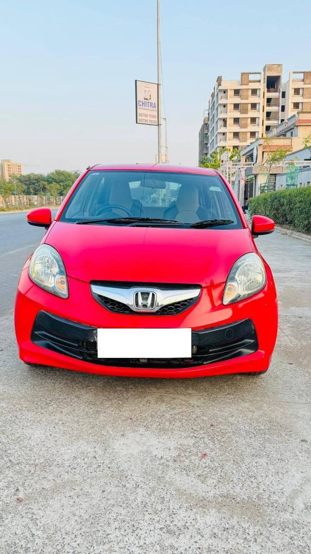 https://images10.gaadi.com/usedcar_image/4617256/original/processed_a5a2f37fd30fd720bd8508547c13e416.jpg?imwidth=6402
