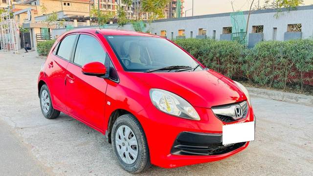 https://images10.gaadi.com/usedcar_image/4617256/original/processed_f4472544eef95dff991fa5db649aed09.jpg?imwidth=6400