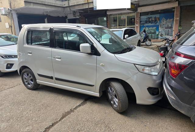 https://images10.gaadi.com/usedcar_image/4617292/original/processed_863f722a8df5370be1bf17845ce3506b.jpg?imwidth=6401