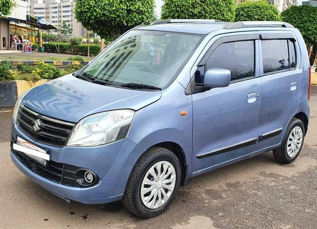 https://images10.gaadi.com/usedcar_image/4617298/original/processed_21b911d49a97f244987e77ff0666bdda.jpg?imwidth=6401