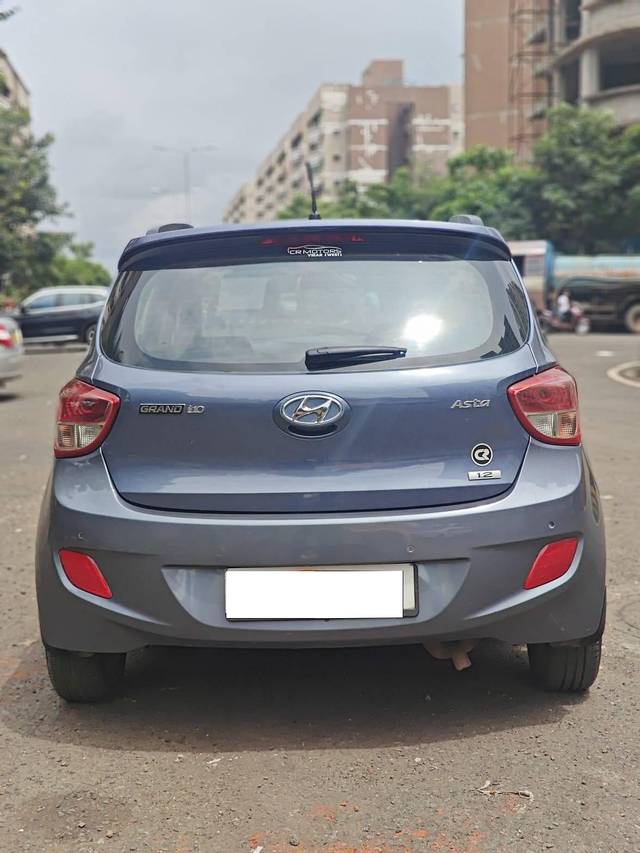 https://images10.gaadi.com/usedcar_image/4617323/original/processed_3cc2a2224656d1bcb6985a8237e5e63b.jpg?imwidth=6401
