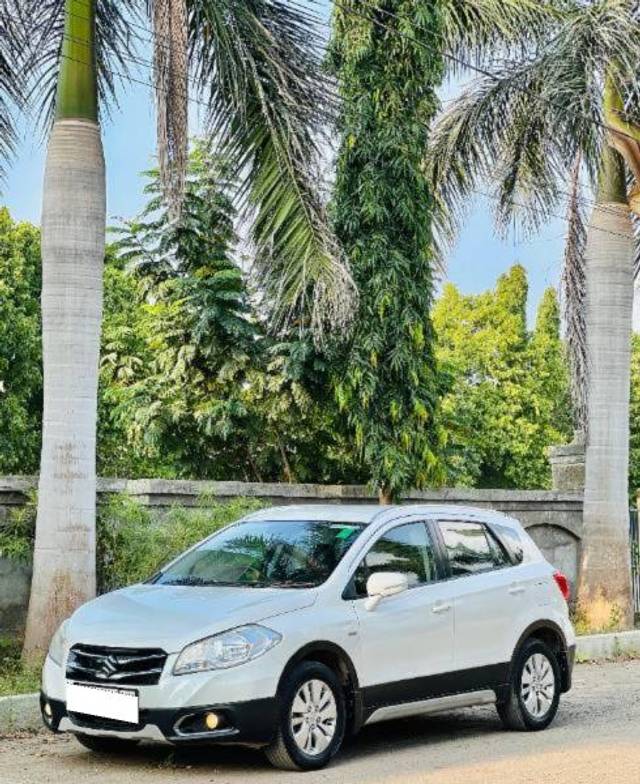 https://images10.gaadi.com/usedcar_image/4617329/original/processed_55c0f461-eb6b-43ec-8d6a-3962a8a86c01.jpg?imwidth=6401
