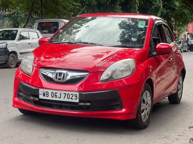 https://images10.gaadi.com/usedcar_image/4617336/original/processed_94bb7fe79dc6eb9c8ee744902a710af7.jpg?imwidth=6402