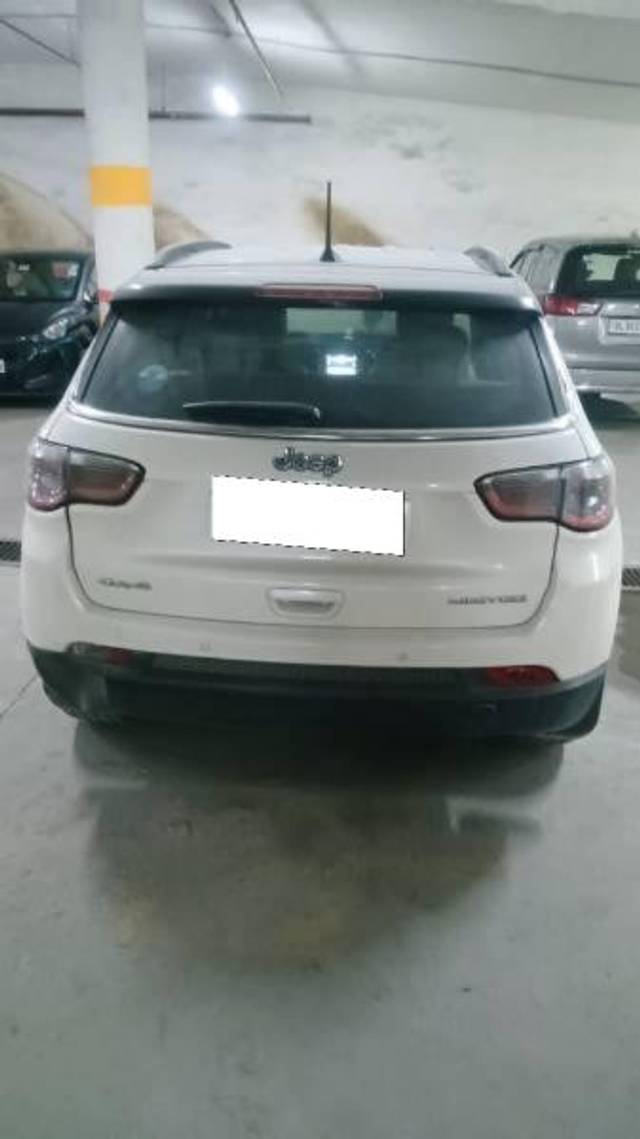 https://images10.gaadi.com/usedcar_image/4617351/original/processed_3c320ba5-cc48-4c76-8360-bc37162e084e.jpeg?imwidth=6402