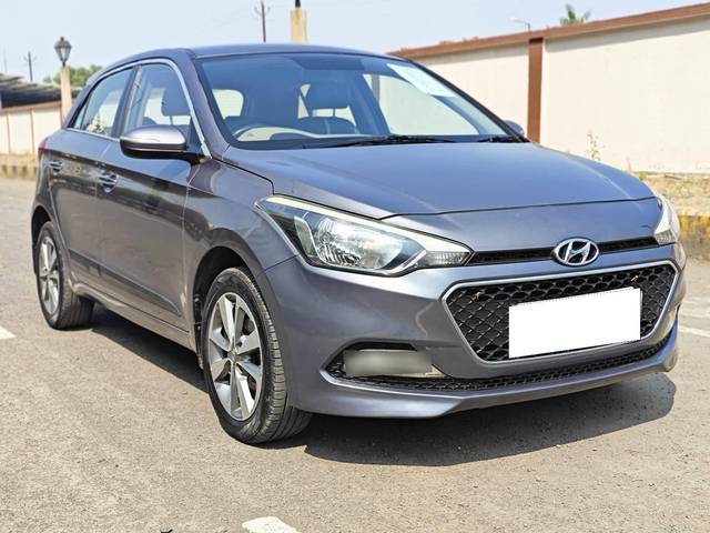 https://images10.gaadi.com/usedcar_image/4617361/original/processed_be8e84e6f96874b3500f186b7178f080.jpg?imwidth=6400