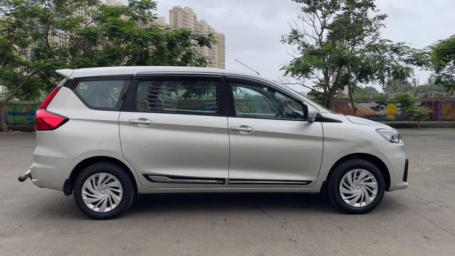 https://images10.gaadi.com/usedcar_image/4617391/original/6635bc792969810b99d4580383bfc603.jpg?imwidth=6401