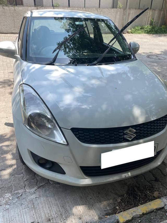 https://images10.gaadi.com/usedcar_image/4617402/original/processed_2f0d2eb8-e204-49b4-b142-f60baf6f8538.jpg?imwidth=6400
