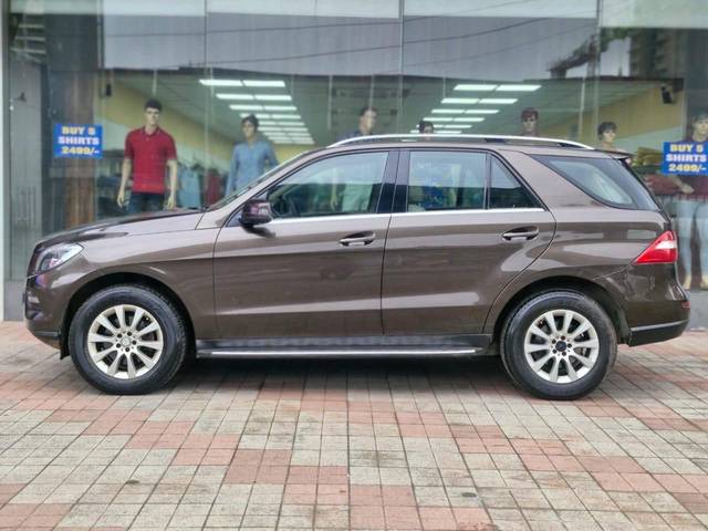 https://images10.gaadi.com/usedcar_image/4617435/original/processed_3cf3b1ee-0040-44d4-92f9-44bf0d043e54.jpg?imwidth=6401
