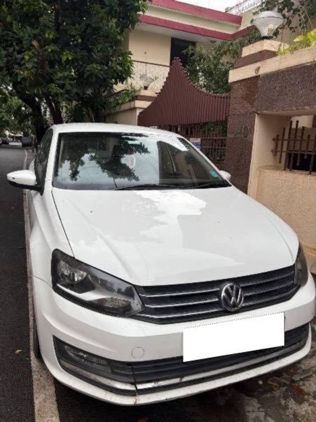 https://images10.gaadi.com/usedcar_image/4617440/original/processed_acef8840-549f-4bc7-ac27-edd883f13b6f.jpeg?imwidth=6400