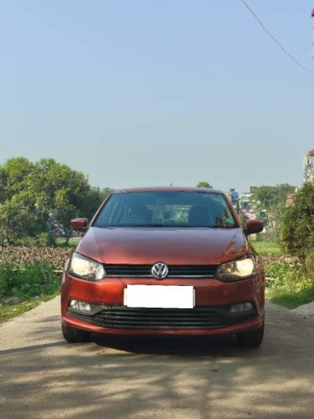https://images10.gaadi.com/usedcar_image/4617443/original/processed_d200cadf-dcca-4dbf-a08b-e28cf93f891c.jpg?imwidth=6400