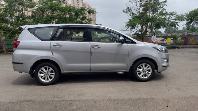 https://images10.gaadi.com/usedcar_image/4617453/original/746da3df1ca8c42acfb6709bf077759b.jpg?imwidth=6401