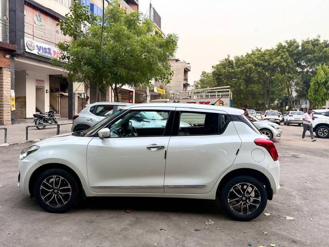 https://images10.gaadi.com/usedcar_image/4617485/original/processed_15ba758b-f480-443f-84b8-0d0177fa1bfb.jpg?imwidth=6402