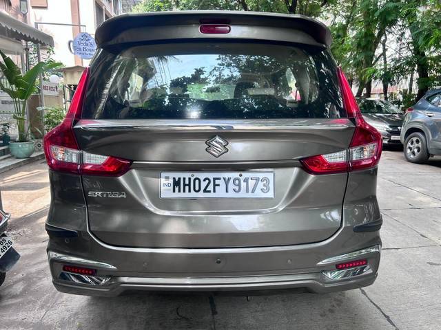 https://images10.gaadi.com/usedcar_image/4617486/original/processed_379cc1da85474107bc6b161825db8a66.jpg?imwidth=6401
