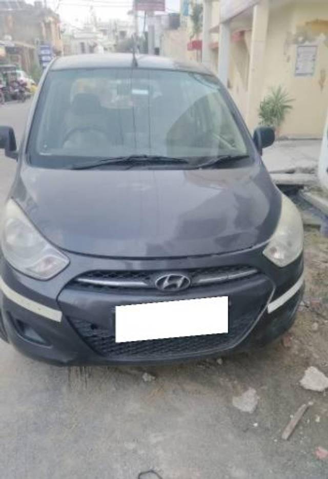 https://images10.gaadi.com/usedcar_image/4617496/original/processed_9ea315c0-5c0c-4d92-b350-c49f2be83906.jpeg?imwidth=6400