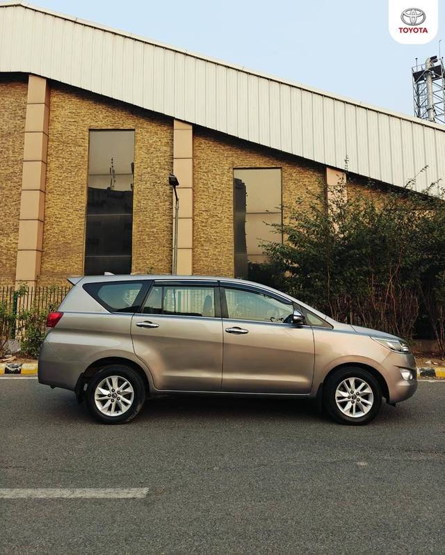 https://images10.gaadi.com/usedcar_image/4617497/original/processed_426d9e04a6f7f801c4277beafcc95161.jpg?imwidth=6401