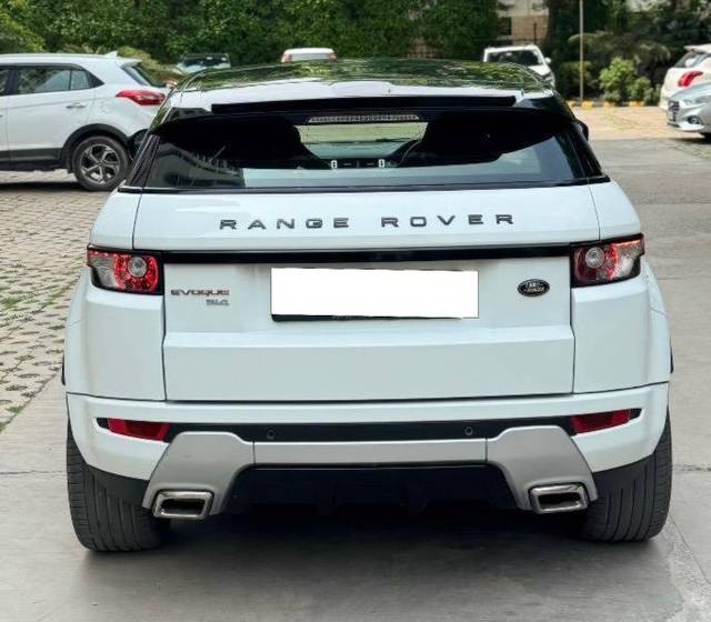 https://images10.gaadi.com/usedcar_image/4617511/original/processed_9d437581-6d23-4251-b49d-3614450111d1.jpg?imwidth=6402